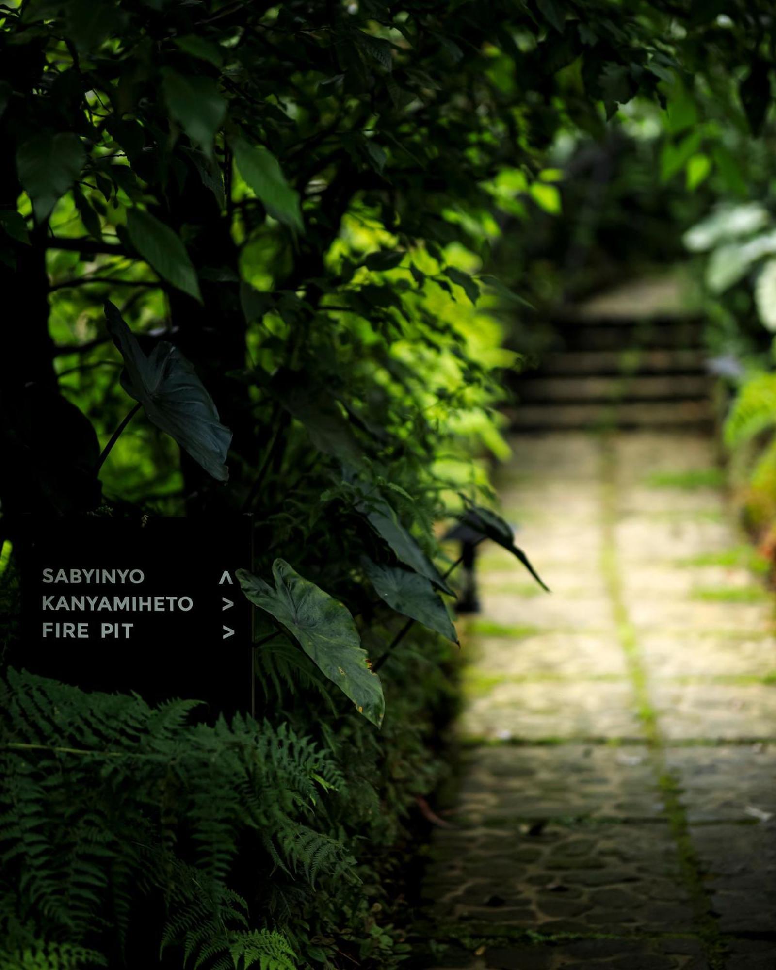 Sambora Kinigi Villa Buitenkant foto