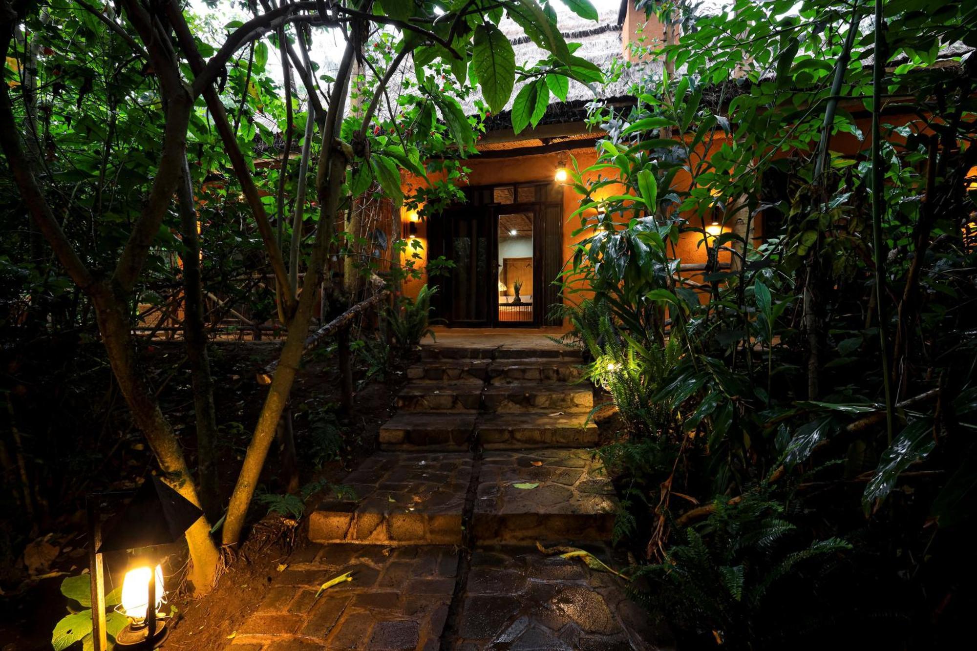Sambora Kinigi Villa Buitenkant foto